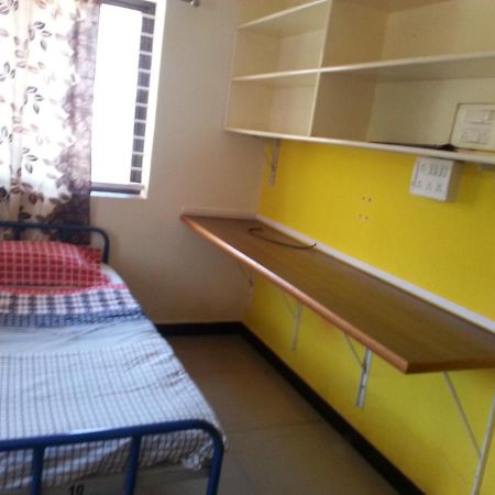 Nisarga Men's PG Hostel Dharwad Bagian luar foto